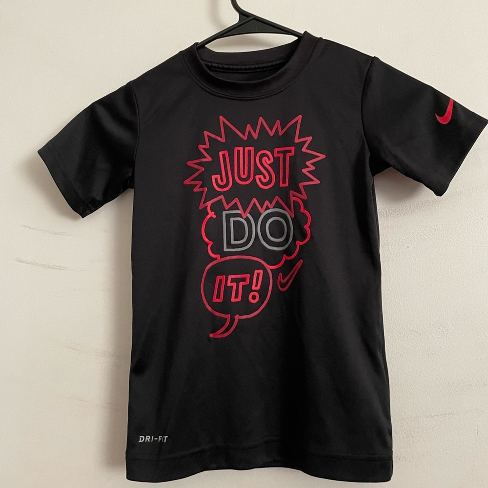 Nike Little Boys Black Short Sleeve tee NWOT